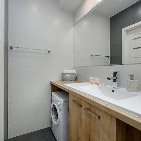 Apartament Porta Mare - With Sea View Balcony & Parking By Renters Dziwnówek