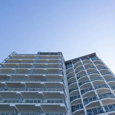 Porta Mare - With Sea View Balcony & Parking By Renters