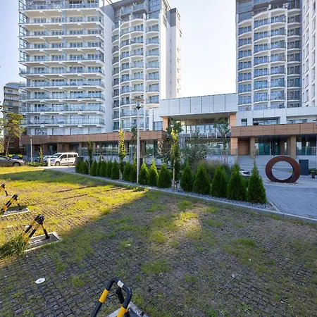 Porta Mare - With Sea View Balcony & Parking By Renters Apartamento